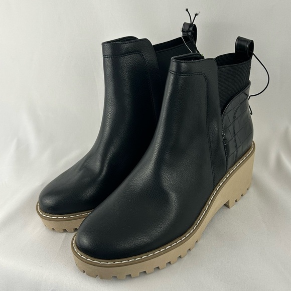 Dolce Vita Black Chelsea Ankle Boot Tan Sole Women’s Size 7 NWT Rancher Slip On - Picture 9 of 10